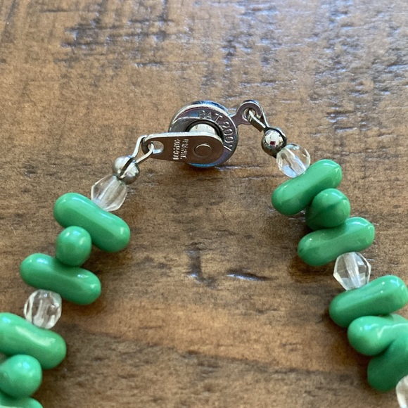PAT 2007 Vintage Green and White Beaded Necklace - Picture 2 of 5